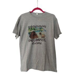 Making Memories One Campsite At A Time Gray Graphic T-Shirt M 100% Cotton